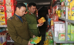 Đội Quản lý thị trường số 4 tăng cường kiểm soát thị trường hàng hóa