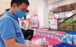 Đổ xô mua khẩu trang chống dịch viêm phổi Vũ Hán