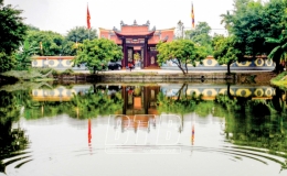 Dòng sông đỏ...