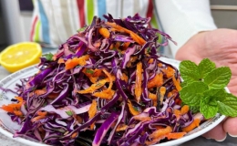 Salad bắp cải chống ngán ngày Tết