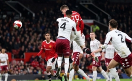 Thắng tối thiểu Aston Villa, Man Utd vào vòng 4 FA Cup