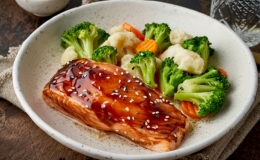 Cách làm cá hồi sốt Teriyaki cho người mới vào bếp