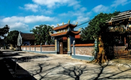 Địa thiêng linh dị