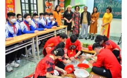 Trường THCS Kỳ Bá: Hội thi “Vui gói bánh chưng- tưng bừng đón tết”