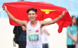 Hoàng Nguyên Thanh phá kỷ lục marathon quốc gia tồn tại suốt 21 năm qua