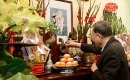 Tổng Bí thư Tô Lâm thắp hương tưởng niệm các đồng chí nguyên lãnh đạo Đảng, Nhà nước
