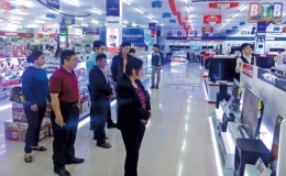 Hướng tới phát triển ngành thương mại văn minh, hiện đại