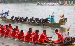 Lễ hội bơi trải truyền thống ở Diêm Điền