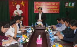 Thứ trưởng Bộ Giáo dục và Đào tạo thăm và làm việc với một số đơn vị giáo dục