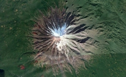 Bất ngờ với những bức ảnh thú vị tìm được trên Google Earth