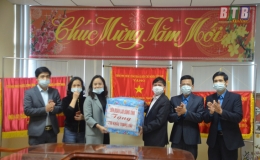 Công đoàn ngành Xây dựng hỗ trợ kinh phí mua khẩu trang phòng, chống dịch Covid-19 cho đoàn viên, người lao động