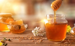 7 lợi ích đối với sức khỏe của mật ong