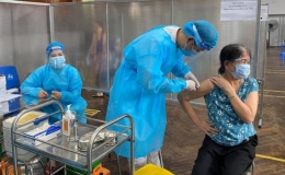 Tiêm kỷ lục đạt gần 2,9 triệu liều vaccine phòng Covid-19/ ngày