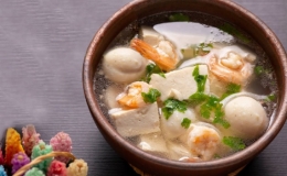 Canh đậu hũ nấu tôm dễ làm