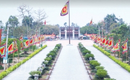 Du xuân về với đền Trần