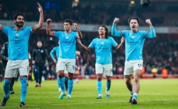 Thắng thuyết phục Arsenal, Man City chiếm ngôi đầu Ngoại hạng Anh