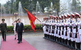 Chủ tịch Quốc hội Vương Đình Huệ thăm, chúc Tết Công an tỉnh Nghệ An