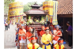 Độc đáo lễ rước Đức Thánh trong lễ hội chùa Keo