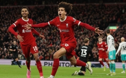 Hai cầu thủ 18 tuổi đưa Liverpool vào tứ kết Cup FA