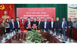 Ký kết hợp đồng thực hiện các đề tài khoa học và công nghệ cấp tỉnh
