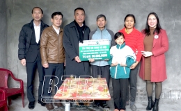 Quỳnh Phụ: Trao nhà tình nghĩa cho hộ gia đình khó khăn