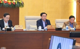 Thông qua nghị quyết về kỷ niệm chương "Vì sự nghiệp Quốc hội Việt Nam"
