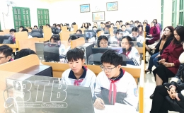 Trường THCS Phú Xuân tổ chức chuyên đề "Khai thác học liệu số trong dạy học tiếng Anh"