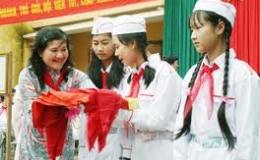 Chiếc khăn quàng mến yêu