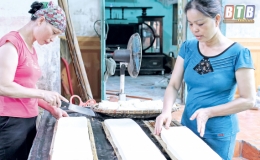 Tân Phong thi đua yêu nước