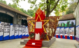 Trưng bày “Lửa thanh xuân”: Ký ức của một thời tuổi trẻ