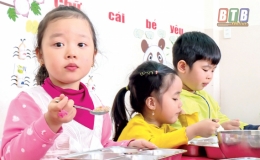 Có nên hạn chế thịt lợn trong bữa ăn bán trú?