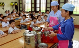 Bộ Giáo dục và Đào tạo đề nghị tăng cường bảo đảm vệ sinh an toàn thực phẩm trong trường học