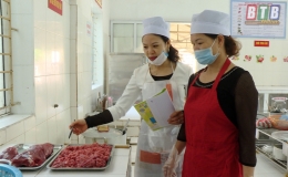 Kiểm soát chặt chẽ nguồn thực phẩm cung cấp cho bếp ăn trường học