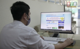 Tăng cường sử dụng dịch vụ điện trực tuyến và thanh toán tiền điện không dùng tiền mặt góp phần ngăn ngừa dịch bệnh