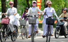 Hôm nay (2/3), nhiều địa phương cho học sinh cấp 3 đi học trở lại