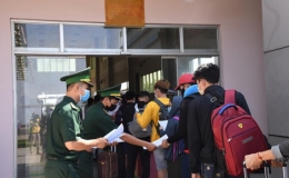 Áp dụng tờ khai y tế điện tử với hành khách nhập cảnh từ Campuchia