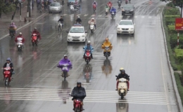 Cuối tuần miền Bắc đón mưa giông