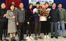 Dũng cảm cứu người bị đuối nước trên sông Kiến Giang