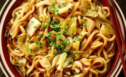 Cách làm mì udon xào cải bắp