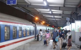 Đường sắt chạy thêm nhiều tàu khách dịp Giỗ Tổ Hùng Vương