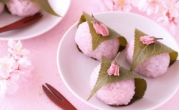 Mochi hoa anh đào - thức quà xuân của người Nhật