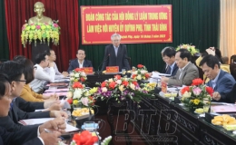 Đoàn công tác của Hội đồng lý luận Trung ương làm việc với Huyện ủy Quỳnh Phụ