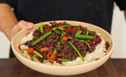 Xào thịt bò kiểu Mông Cổ chuẩn nhà hàng