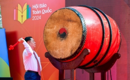 Báo chí phải thực sự trở thành cầu nối giữa Đảng, Nhà nước với nhân dân