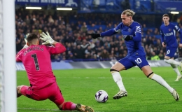 Chelsea thắng nhờ tuyệt phẩm của Mudryk