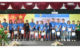 Gặp mặt, chia tay người lao động đi làm việc thời vụ tại Hàn Quốc