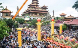 Hàng nghìn Phật tử tham gia lễ vía Đức Bồ tát Quán Thế Âm