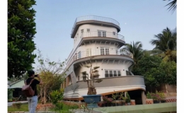 Chiêm ngưỡng ngôi nhà du thuyền của lão nông miền Tây