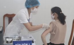 Có thêm 92.445 người được tiêm chủng vaccine phòng COVID-19 trong ngày 28/04/2021