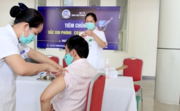 Gần 199.000 người Việt Nam đã tiêm vắc xin phòng Covid-19
